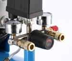 AIRPRESS Kompresor HL 425-50 8 bar 3 KM 392 l/min 50 l + zestaw akcesoriów