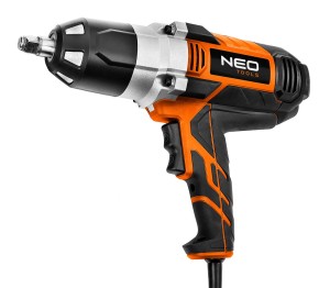 NEO TOOLS 04-720 Klucz udarowy 1/2" 1020 W, 950 Nm z 4 nasadkami