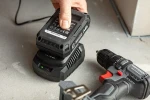 GRAPHITE 58GE132-1 Zestaw Energy+: akumulator 4Ah BOOST UP z ładowarką