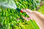 Zestaw ze zraszaczem prostym, złączkami, przyłączem do kranu 1/2", VERTO 15G711