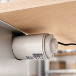 Stół warsztatowy 1500 x 740 mm z elektryczną regulacją wysokości w zakresie 745 - 1245 mm seria HSS12 JOTKEL 22601